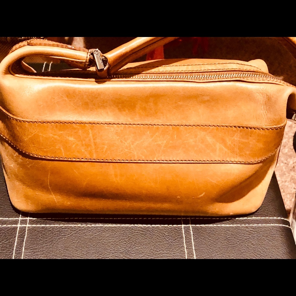 Small Tan Gucci Purse
